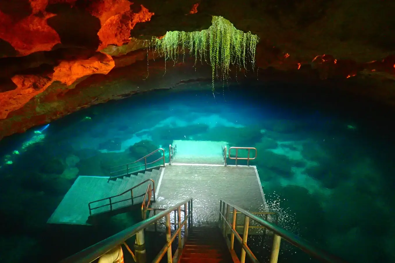 Devil's Den Spring featured view
